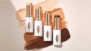 CHARLOTTE TILBURY UNREAL SKIN SHEER GLOW TINT FOUNDATION 8ML