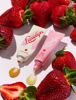 Lanolips Lip Rituals Scrub and Balm Strawberry